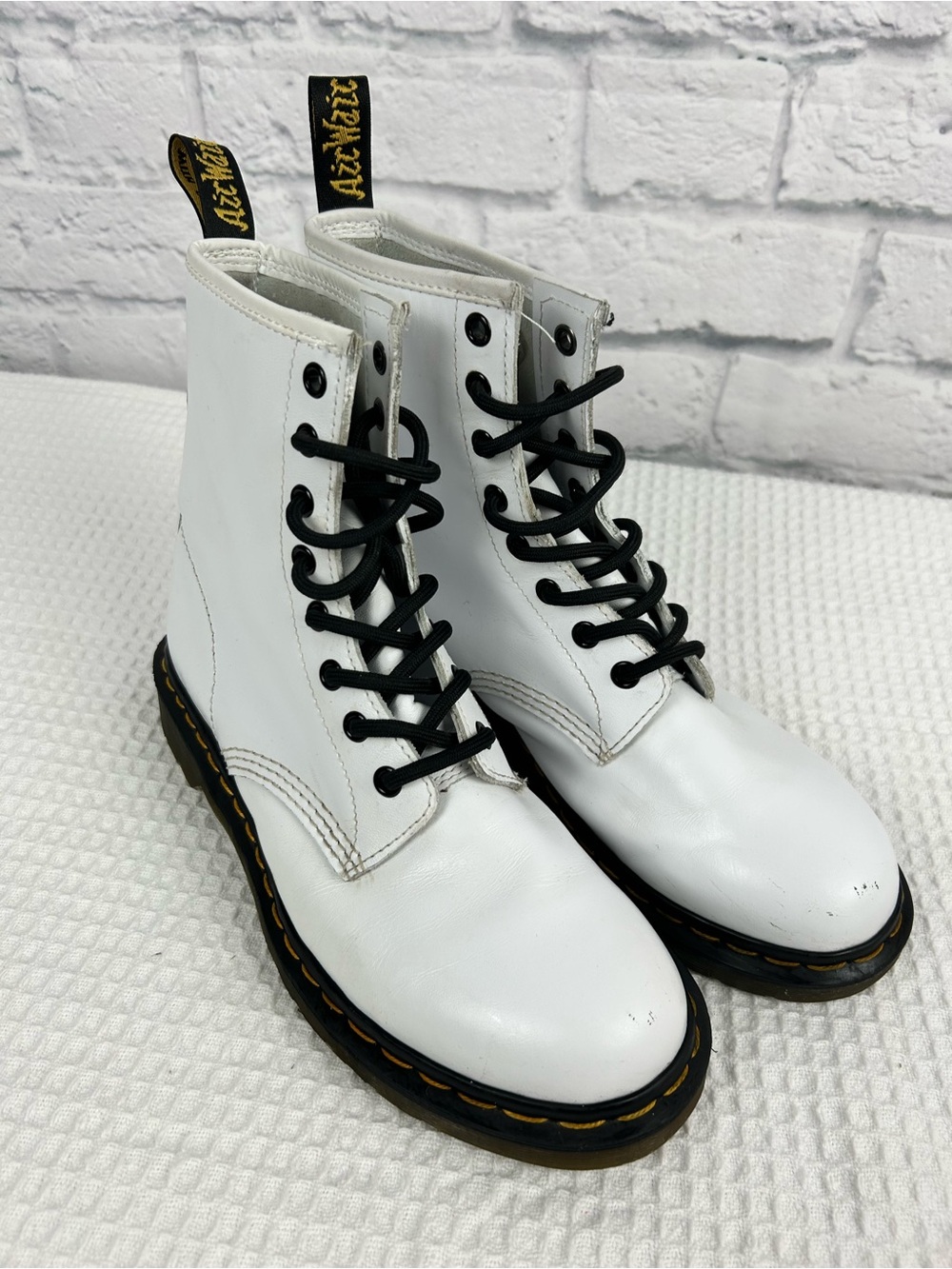 Dr. Martens 1460 White Smooth Leather 8 Eye Combat Boots Women’s US 9 UK 7